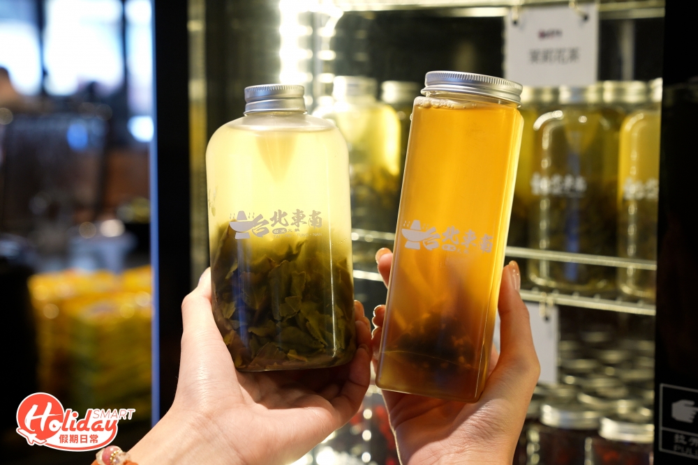 至於飲品方面，除了供應一般汽水外，還有提供自家製冷泡茶，選用上乘的茶軒茶葉沖製，有茉莉花茶、洛神花茶、炭焙烏龍等，配搭火鍋更清新解膩。