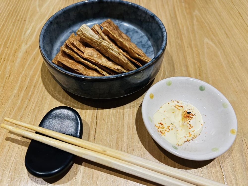事主表示佢睇到有關餐廳喺食評App有唔少好評先至book