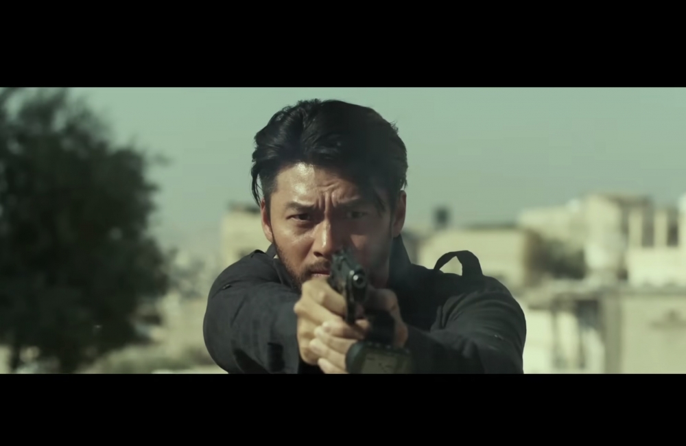 玄彬罕有以幾乎滿面都是鬚根的造型示人~