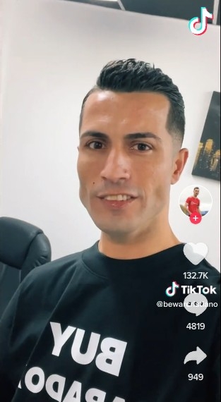 Bewar Abdullah長得很像C朗。