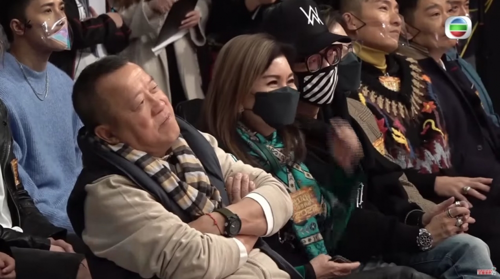 台下樂小姐同曾志偉聽完都面帶笑容。