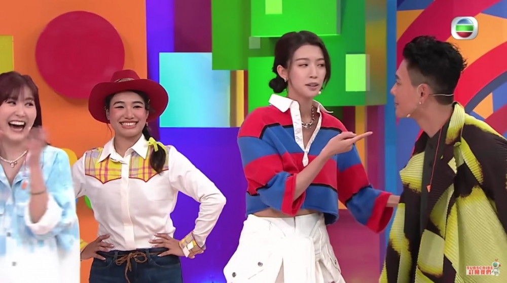 出席劇集宣傳活動時，有人就問蔡思貝對今年視后有無信心，Bosco即表示：「你都攞過啦！畀啲機會人啦！」