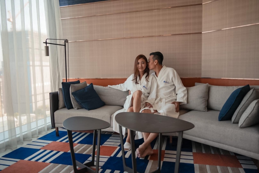 其實喺佢宣佈再度懷孕時有唔少網民留言指佢當生仔係事業