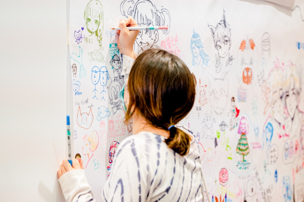 香港插畫及文創展集結多位年輕插畫師，讓大眾能更了解佢哋嘅作品。