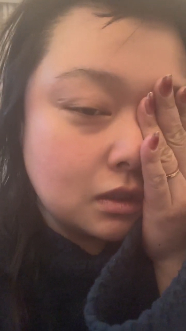 細細粒表示自己的狀態「好憔悴」。