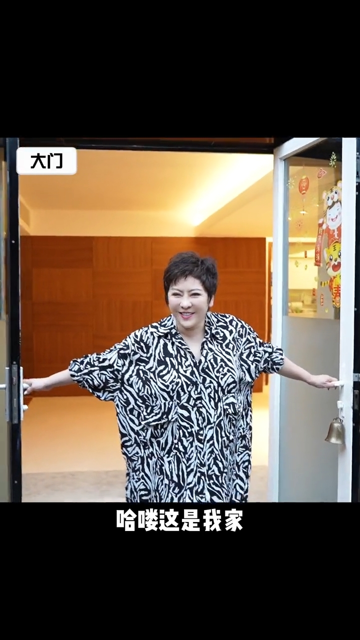 向太陳嵐日前拍House Tour，向大家介紹她在九龍塘的大屋。