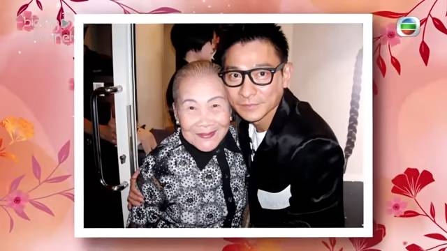 碧姬婆婆曾與不同明星合照