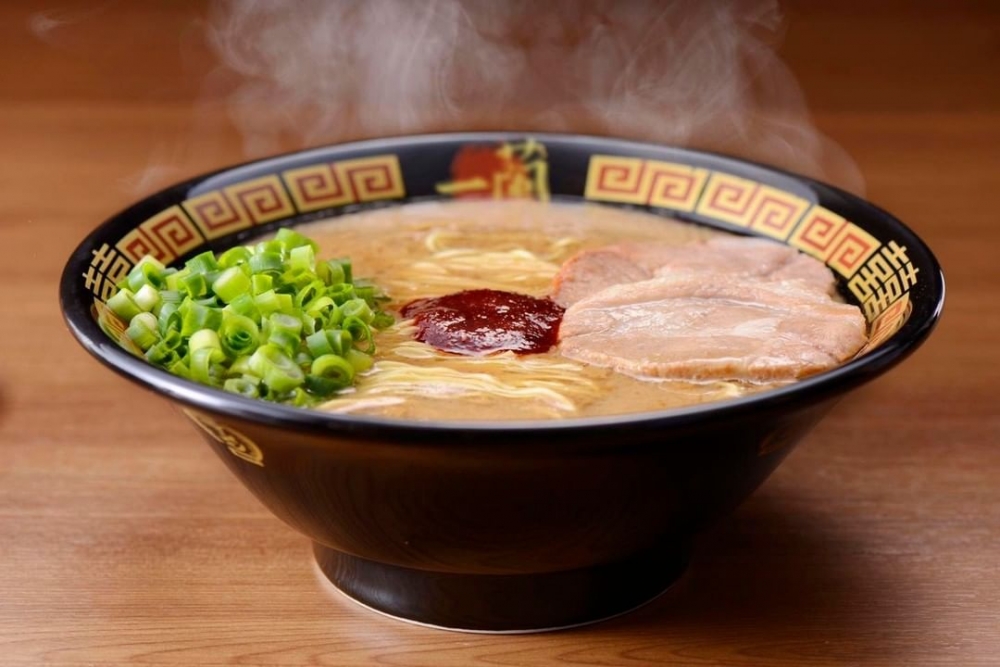 有Youtuber就於影片上分析「一蘭拉麵」沒落之謎,並指出幾個主要因素。