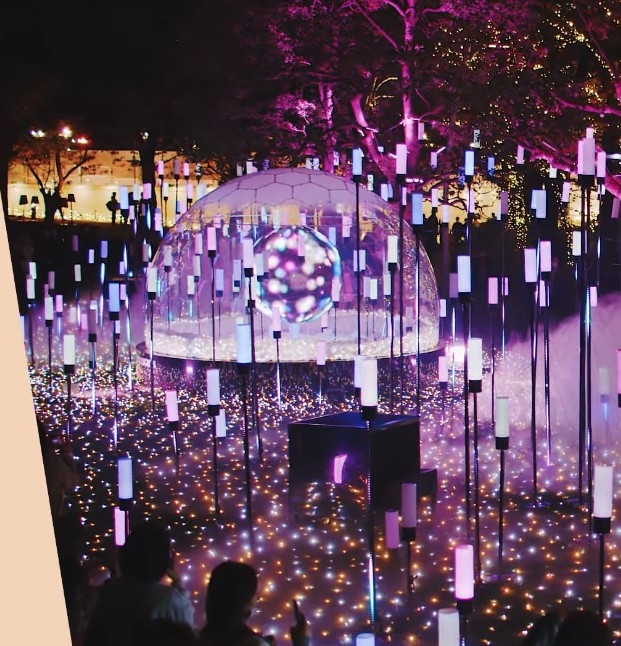 最受注目的可投影的球體裝置「CHRISTMAS STORY LIGHTS」