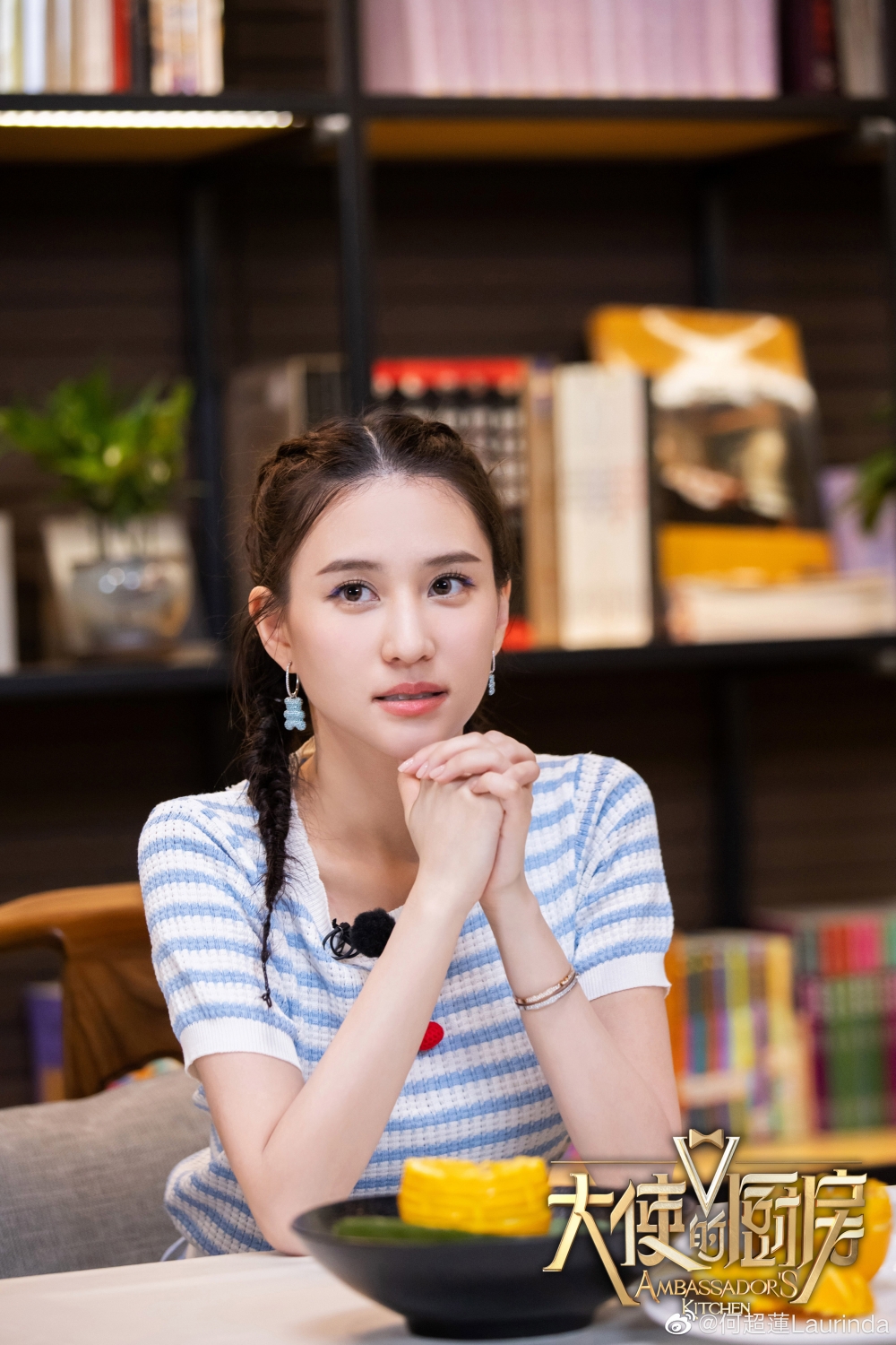 公開戀情後超蓮愛得高調,佢同竇驍不時會喺微博發文互動,又經常晒合照放閃