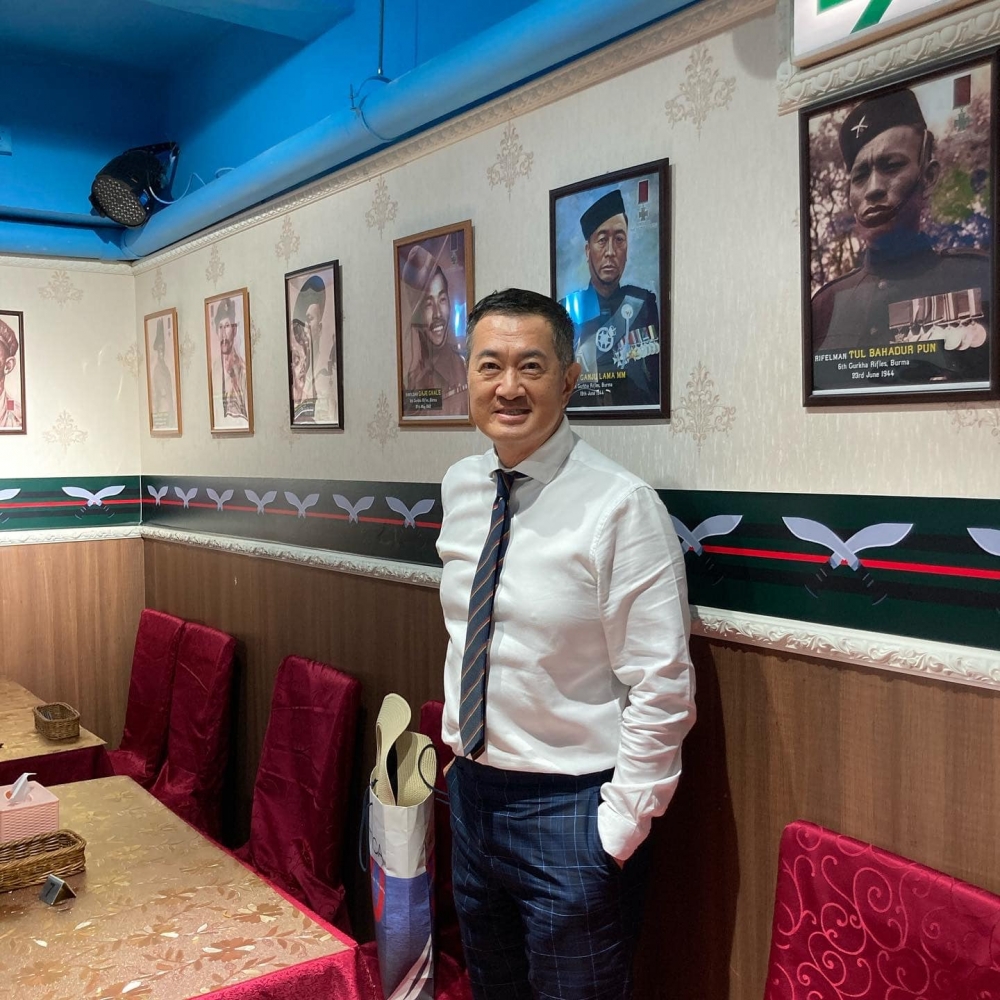 鄧梓峰表示「屋企人係有少少物業嘅，但我冇認真計過有幾多」