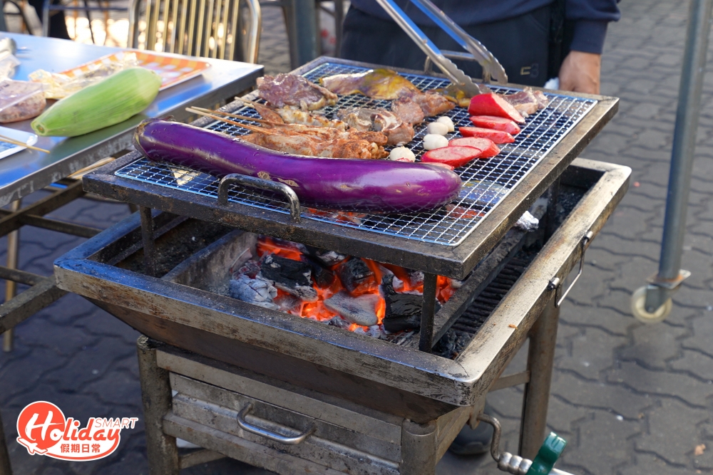 而受人追捧全因燒烤十分抵食，$120起就可任飲任食，最長可以燒足4小時；而週末和公眾假期均為$180起/3小時。