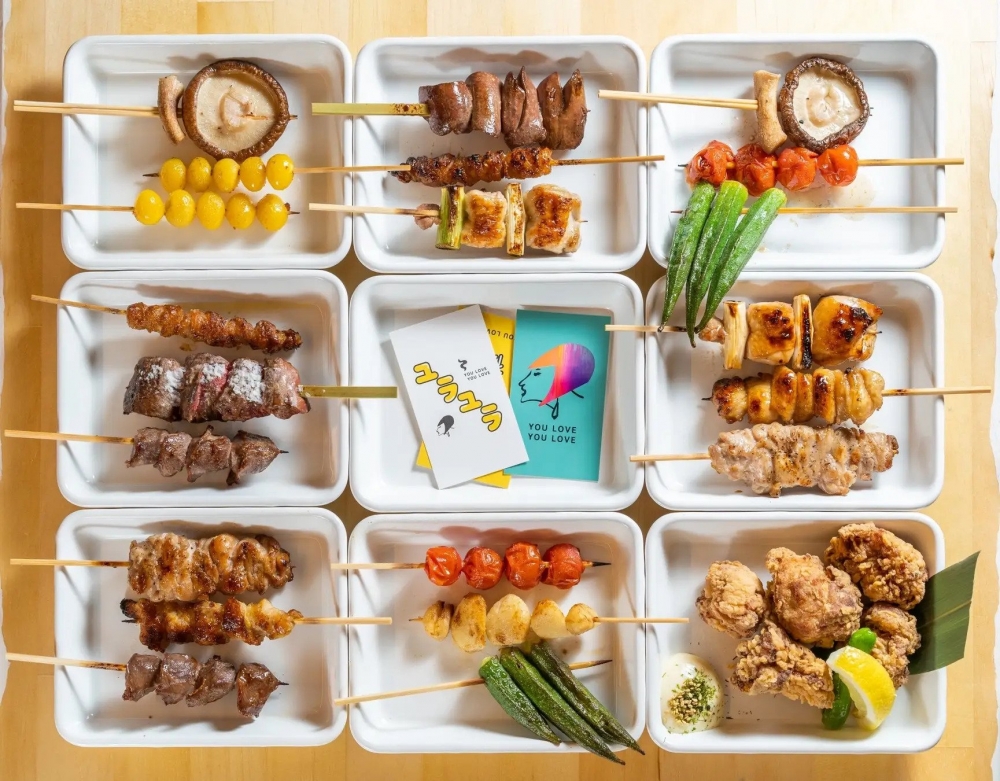 其中專食雞肉料理的「ユラユラ」對食材相當講究,記者推介福岡雞皮串燒,非常惹味!