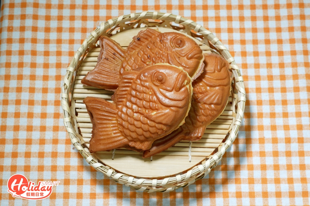 特意以北海道3.6牛乳取代清水混和麵糊，令蛋香及奶香更突出！