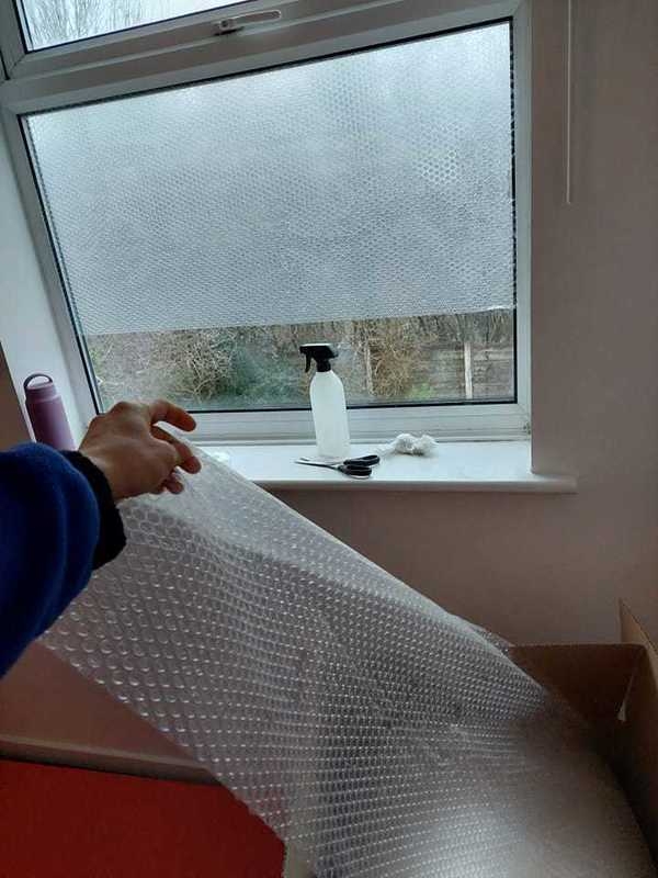 樓主指出在屋內貼啪啪紙可以提升室內氣溫