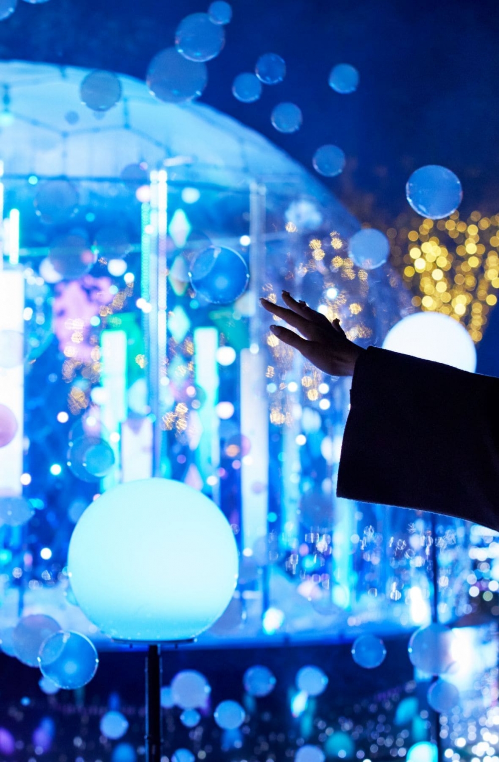 最受注目的可投影的球體裝置「CHRISTMAS STORY LIGHTS」