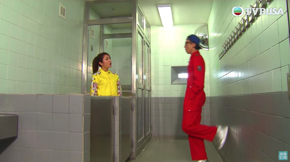 獄中用儲水式熱水爐，在囚人士往往沖澡時都會遇到熱水不足嘅問題