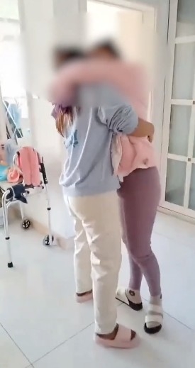 唔少內地網友都話好感動,認為吳女士嘅妹妹可以康復都係因為吳女士悉心嘅照顧