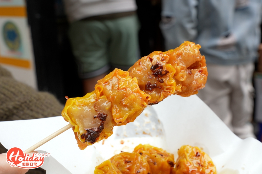 老闆又教路，必落自家製豉油及辣椒油同吃！