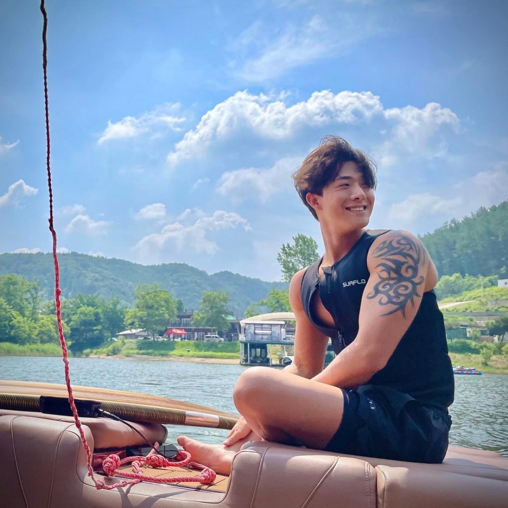 車炫承曾出演Netflix戀愛實境節目《單身即地獄》第一季，備受關注！