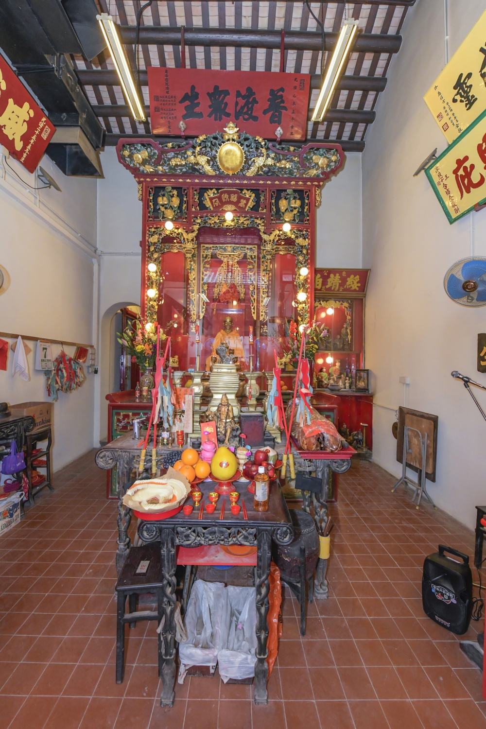 東華三院