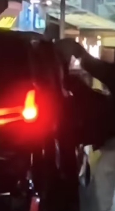 BLACKPINK成員亦喺保鏢陪同下現身