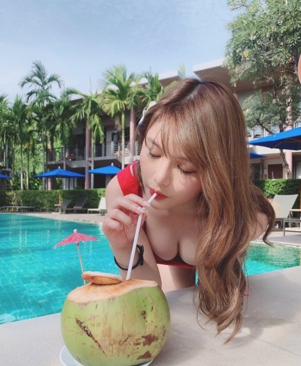 MC IG follow逾1,500個ac，其中有好多網紅，包括黃樂樂