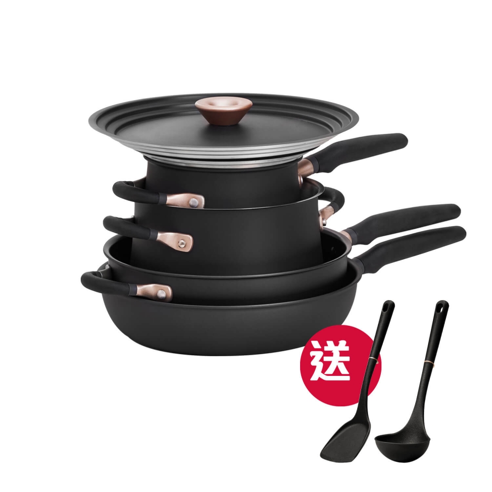 講到全場最抵買必定是MEYER精選套組6件，帶齊平底鑊、炒鍋、深炒鍋、湯鍋等等！