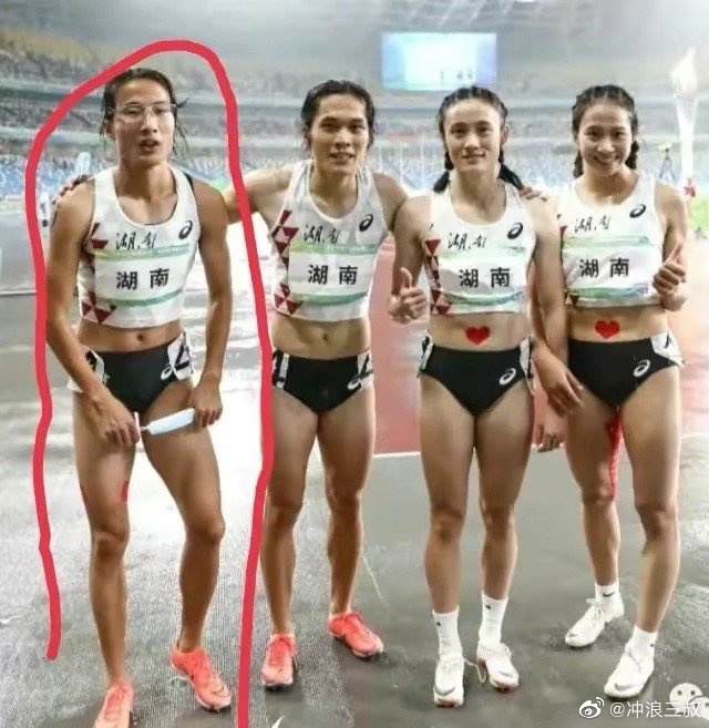 2021年全國運動會中童曾歡再次同隊友廖孟雪出戰4x400米接力賽