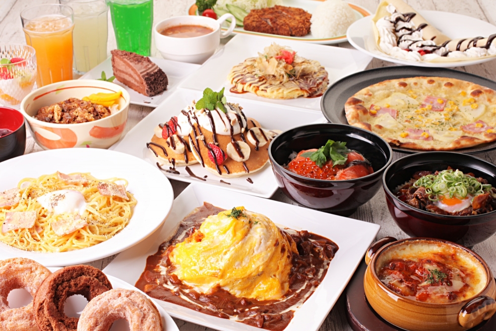 餐廳的食物種類選擇多，其中必食得獎的芝麻辣麵！