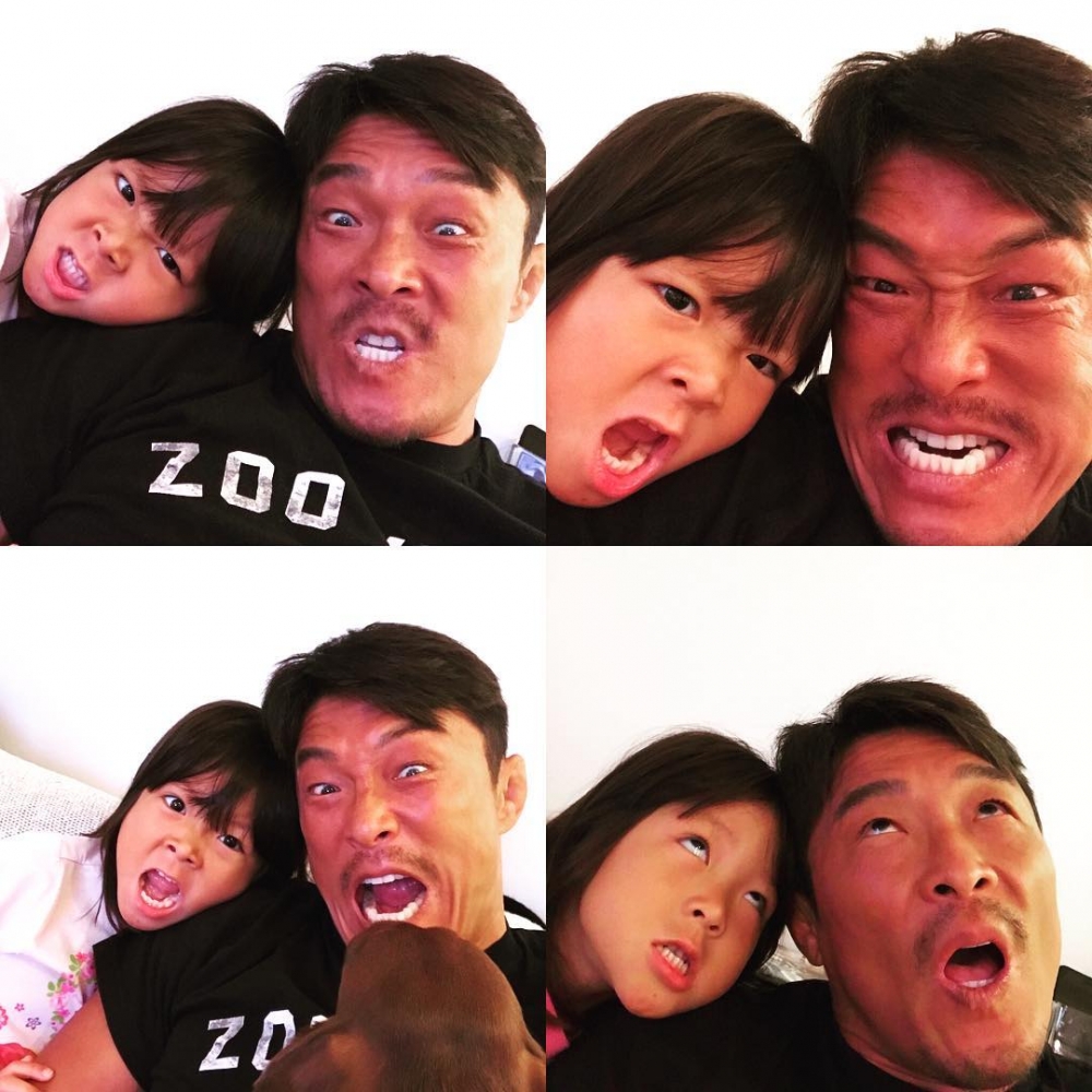 秋成勳因與女兒小愛出演節目《超人回來了》而受到大家認識和喜愛。