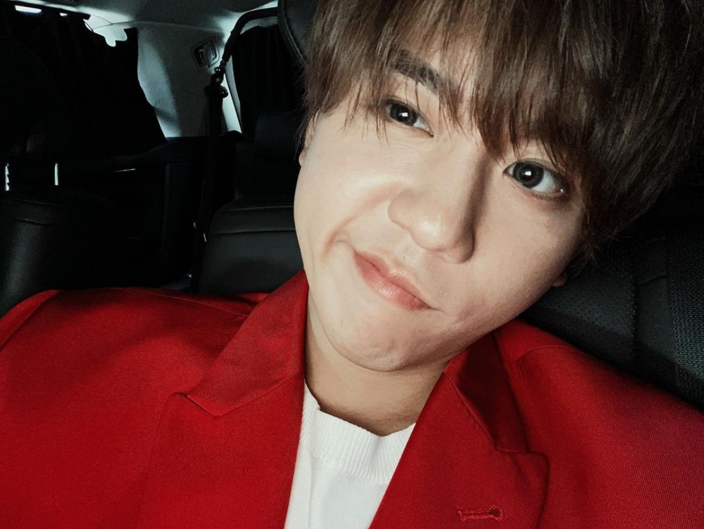 屬兔的藝人代表：MIRROR 姜濤