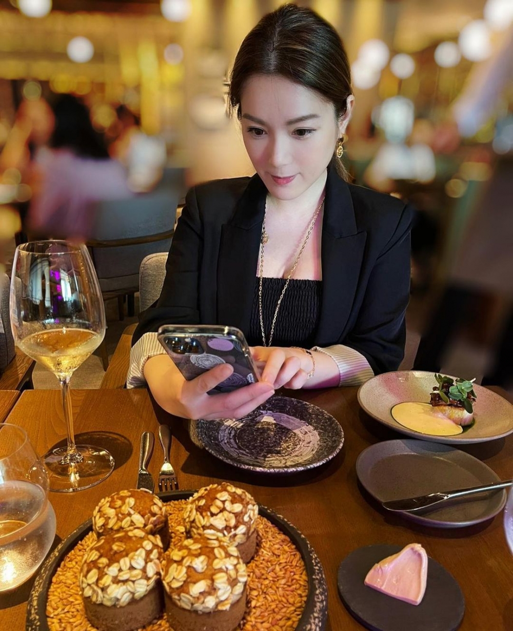 有傳苟芸慧搬離二人貝沙灣愛巢，獨自租屋住