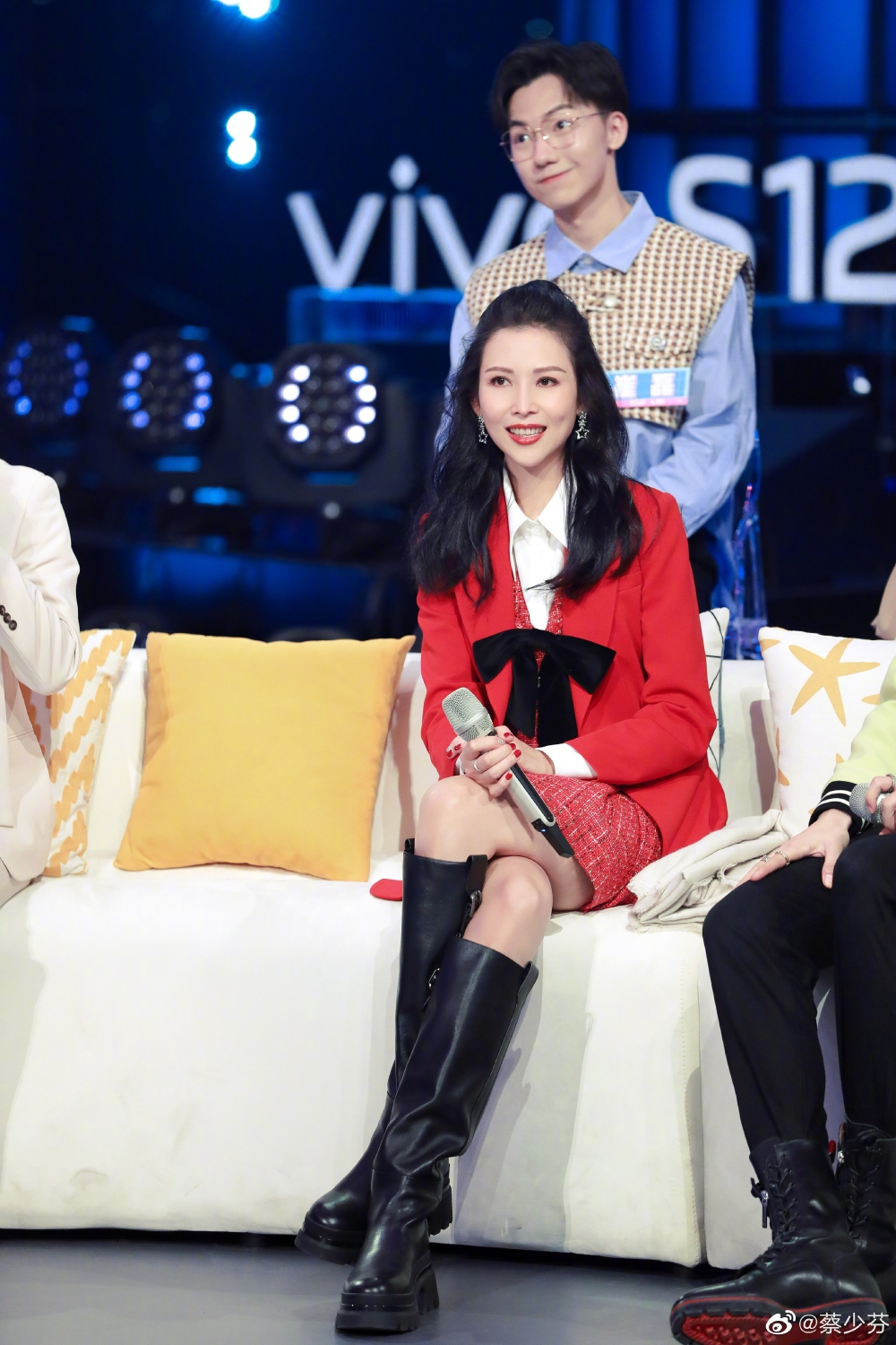 蔡少芬提到有一次去深圳工作就因為太想念香港而忍唔住喊咗出嚟