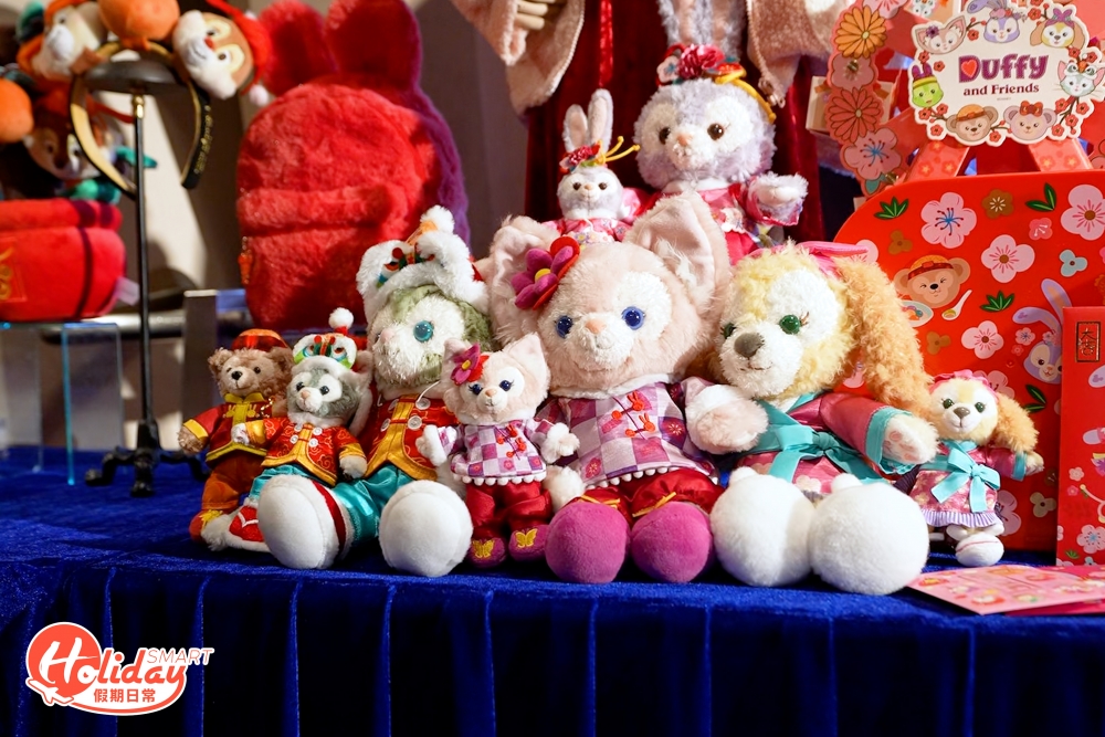 Duffy與好友新春服飾公仔