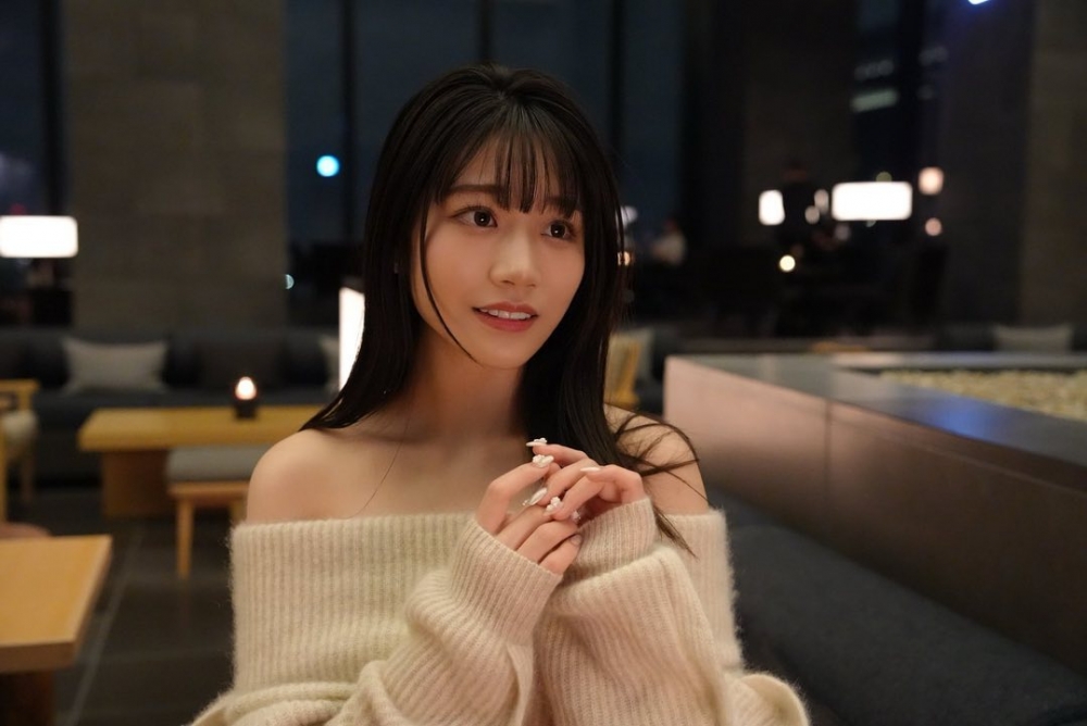 河北彩花年僅23歲，2018年出道，佢嘅作品更登上銷售排行榜第一位