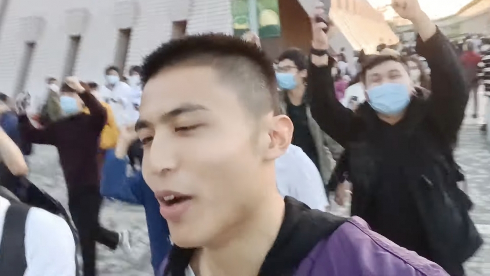 劉馬車跟一眾粉絲年初一相約在尖沙咀會面