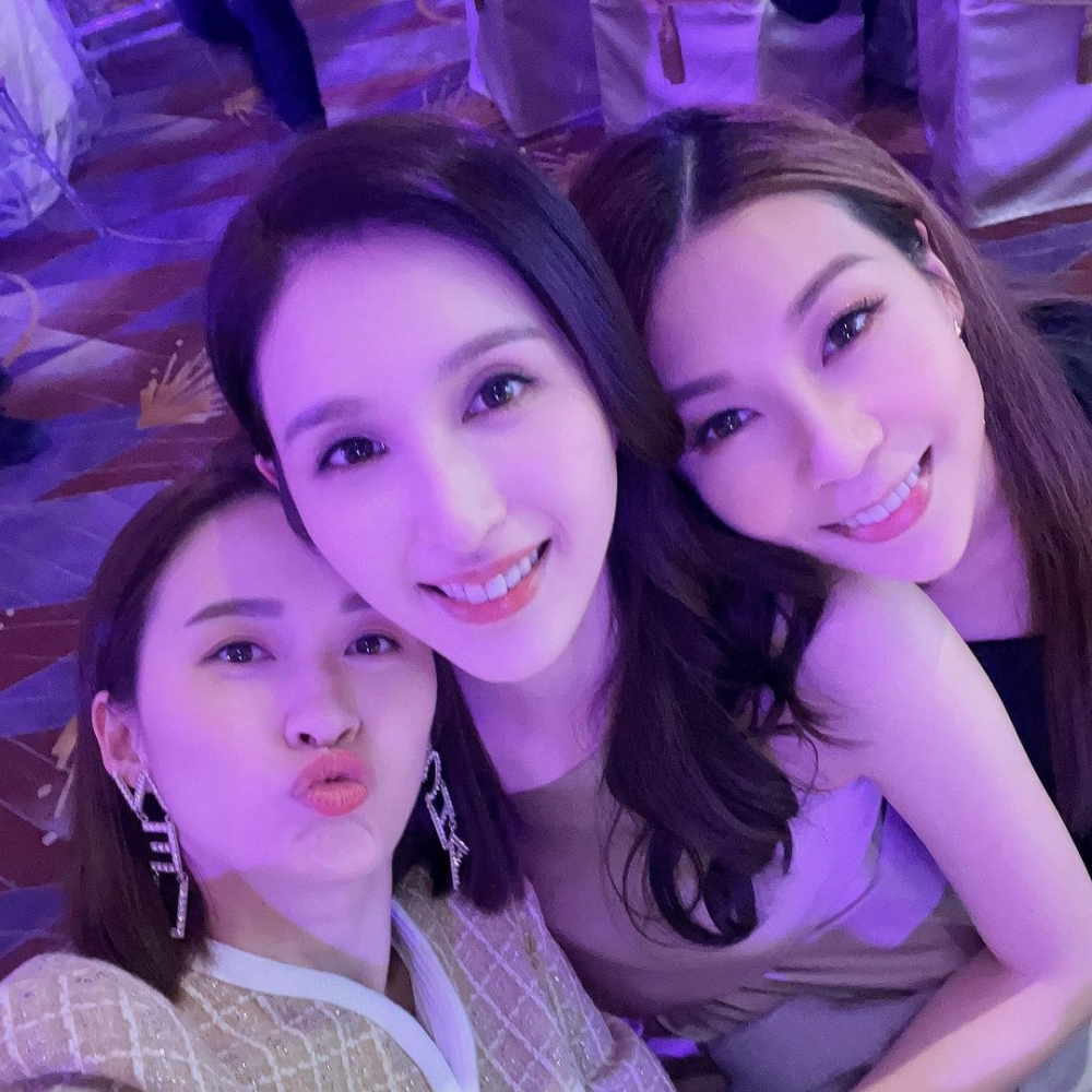 黃婉曼就喺IG晒出多張合照