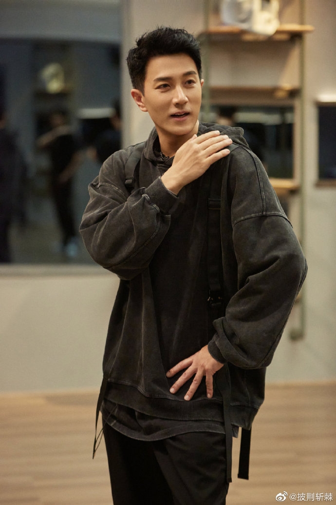 喺剛過去嘅農曆新年，劉愷威就回港慶祝，順便陪下爸爸同女兒。