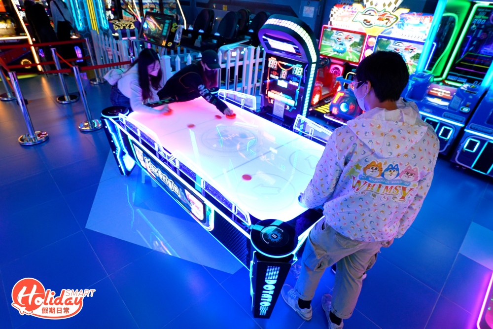 除刺激好玩的新遊戲,還有幸運挖掘機、遙控坦克、掟灣HOCKY、第九星際等,都是大人小朋友都喜愛的遊戲。