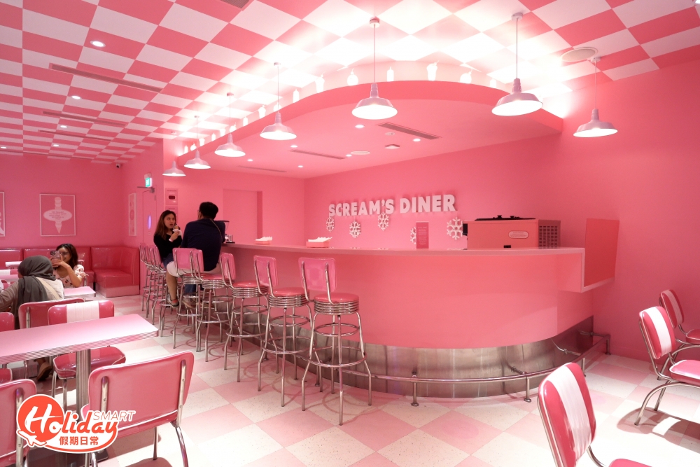 既然是博物館又怎會只有打卡位，館內收錄了各式各樣與雪糕有關的知識，例如是雪糕的歷史、哪一種口味的冰淇淋比較早被發明、不同國家有哪些口味的雪糕等，不說不知原來雪糕出現最早可以追朔至西元前500年。