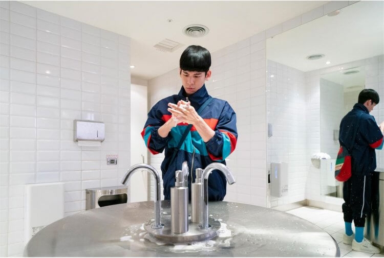 打牌前要儲下財運，唔好洗手！