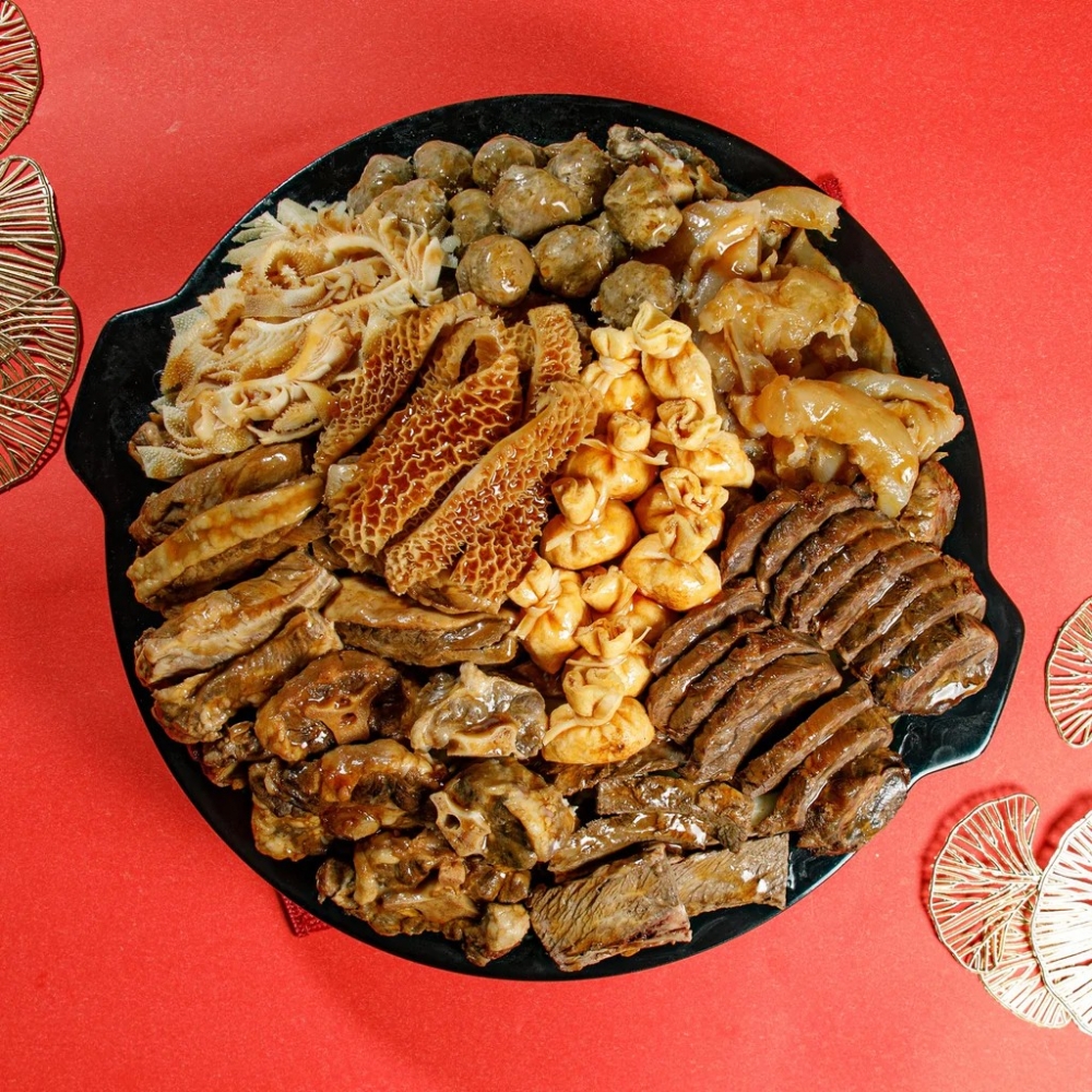 和牛慶典豐食盆菜 (8~10位)。