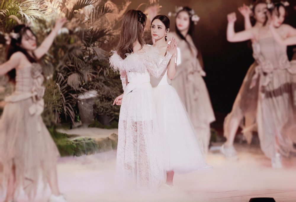 绝世美零子@微博