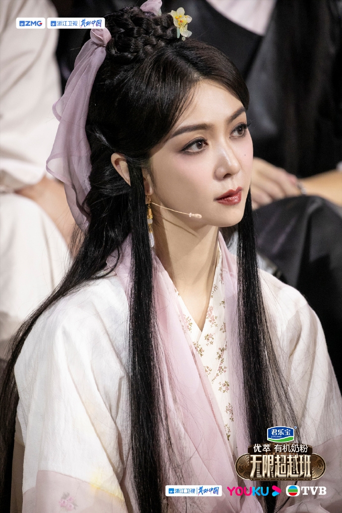 有人認為Fiona呢個王語嫣造型年齡感十分明顯,無以往少女味