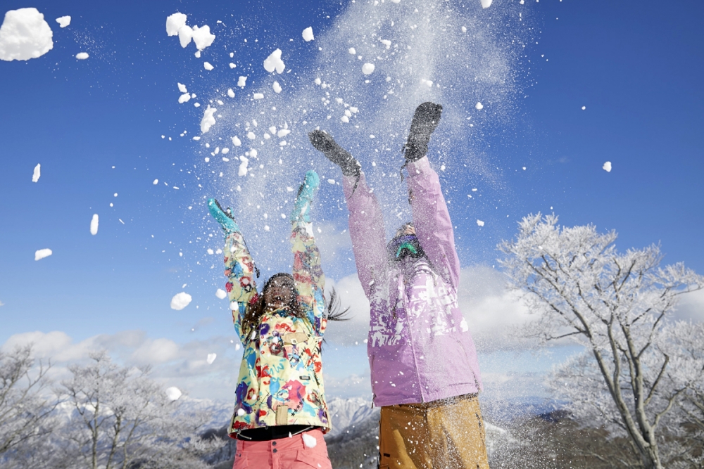 TapNow與Premier Holidays聯乘推出「關西Gransnow滑雪體驗一日滑雪」優惠套票，人均最平只需$660！