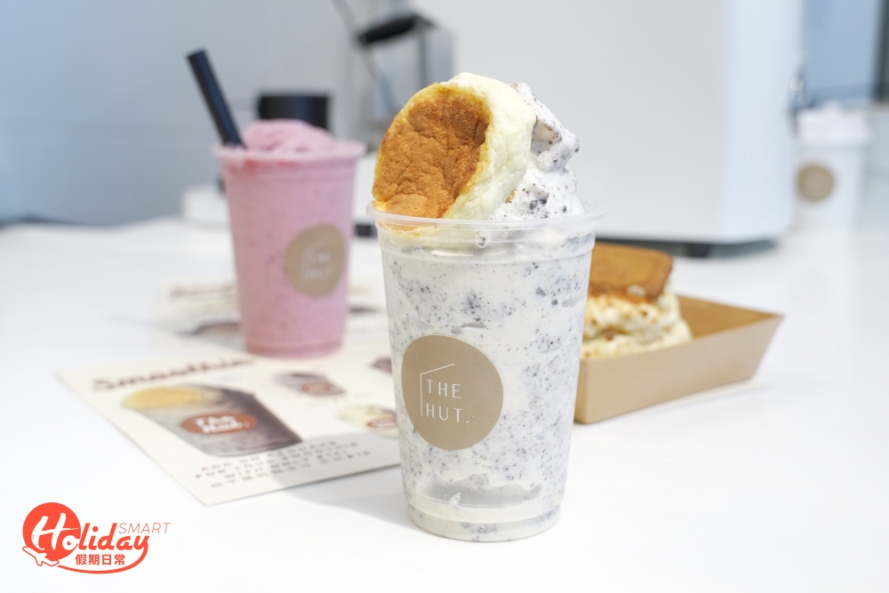 Oreo沙冰就是最經典口味，Creamy得來食到曲奇脆脆口感，更可加配迷你梳乎厘班戟，蘸埋沙冰同食一冷一熱出奇搭配。