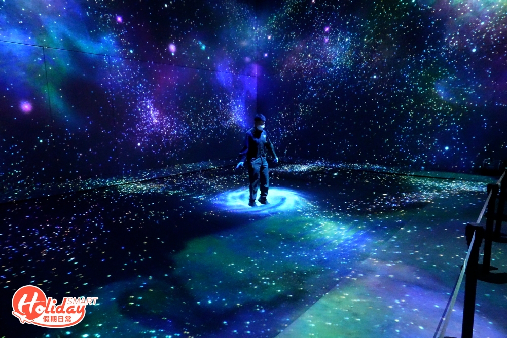 最深得小朋友喜愛的必是「彈彈跳跳床宇宙」，仿如在宇宙星塵中跳動；而且彈床經大幅度的刺激後，就會形成為黑洞並無限擴大。