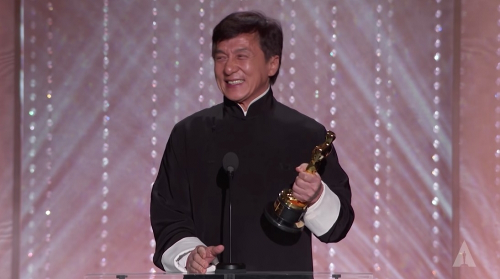 網民稱如果當初成龍接指電影應該無依家咁成功。