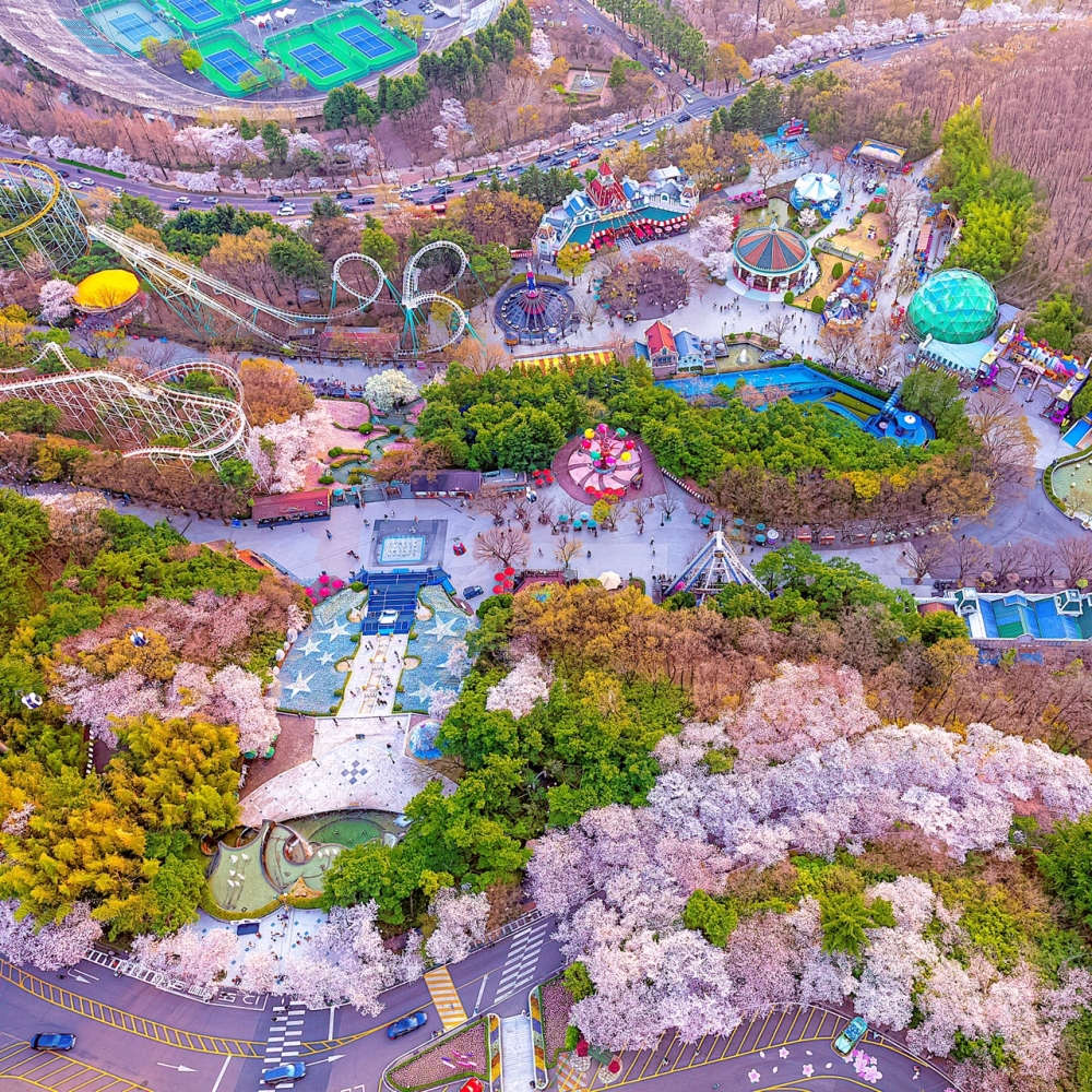 E-world係世界唯一將觀景塔和公園結合在一起的歐式都市公園！